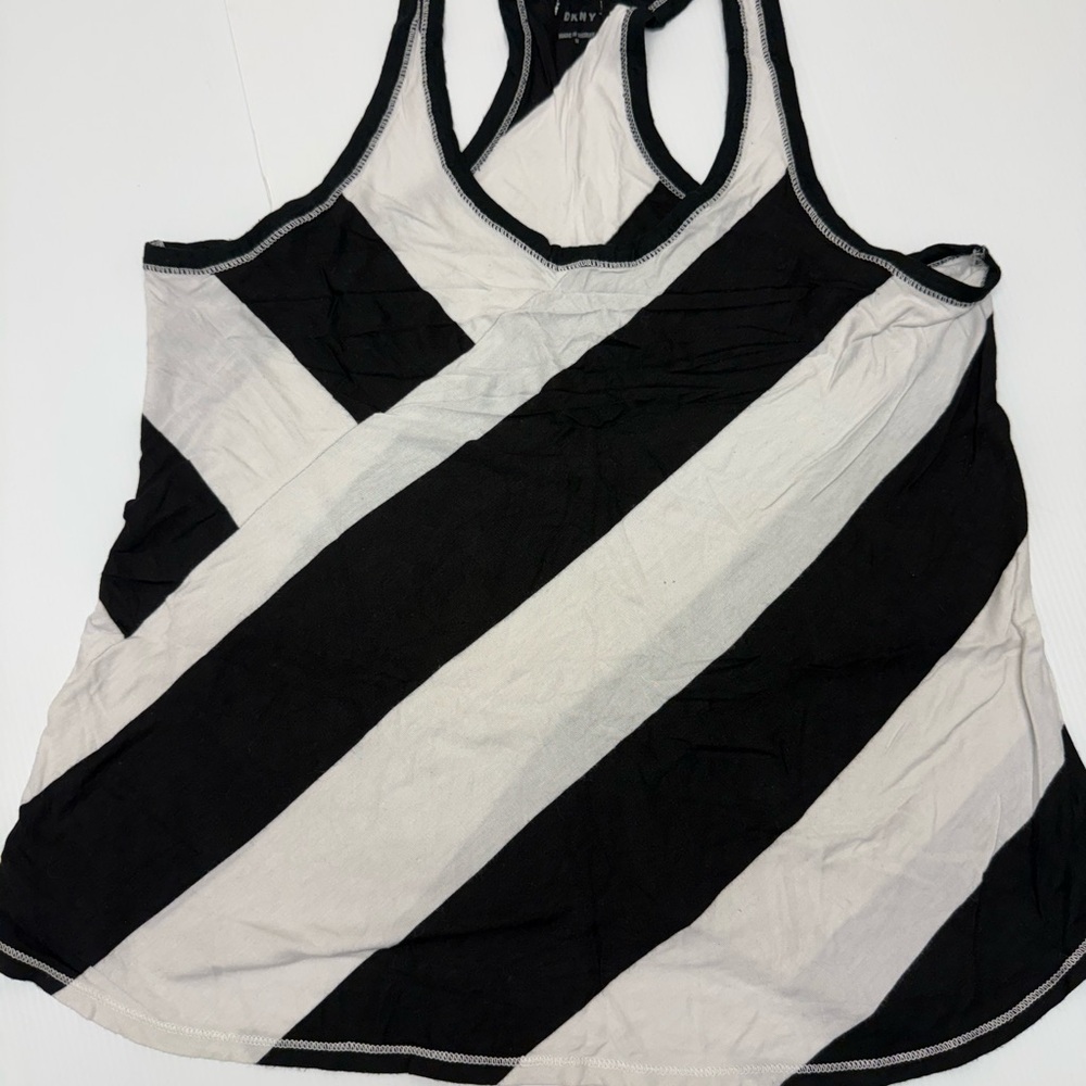 T269- DKNY Diagonal Striped Black and White Tank Top